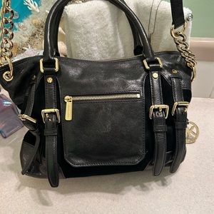 Michael Kors black Medium McGraw Messenger- AMAZING STUNNING HANDBAG